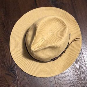 Straw hat